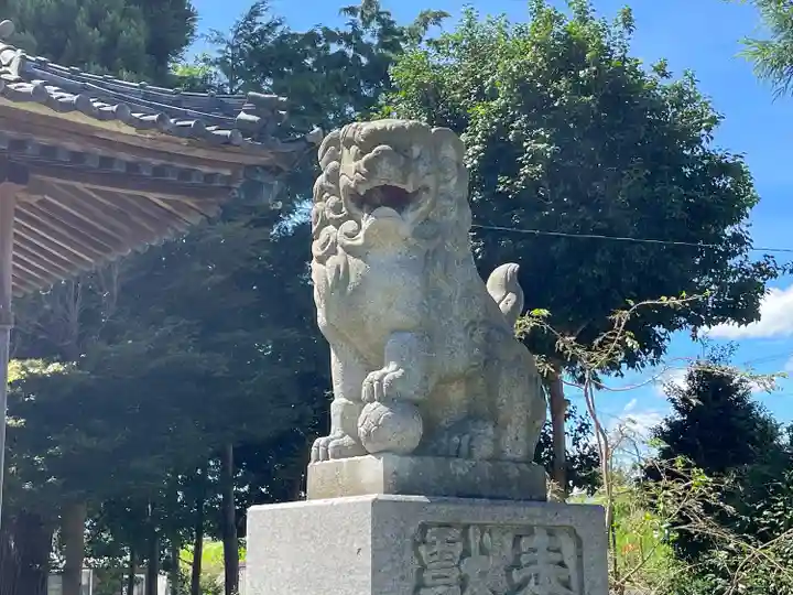 春日神社(大和田)の狛犬