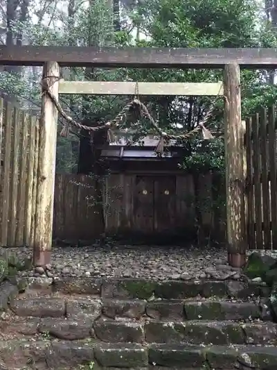 阿射加神社の鳥居