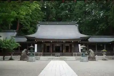飛驒一宮水無神社の本殿・本堂