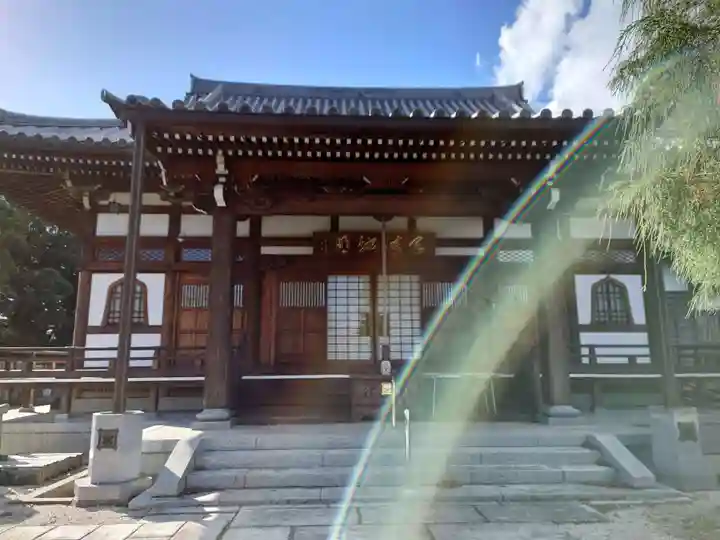 妙隆寺の本殿・本堂