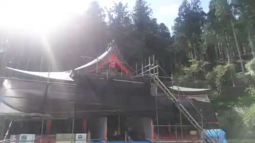 金櫻神社の本殿・本堂