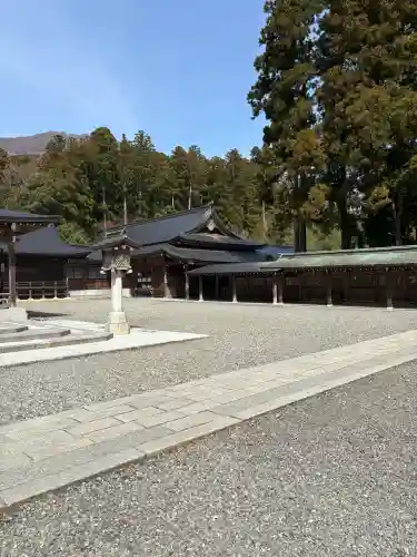 彌彦神社の{uncategorized: "未分類", other: "その他", undefined: "問題あり", building: "その他建物", grave: "お墓", sacred_gate: "鳥居", guardian: "狛犬", statue: "像", buddha: "仏像", history: "歴史", nature: "自然", garden: "庭園", animal: "動物", pagoda: "塔", temizu: "手水舎", mountain_gate: "山門・神門", sanctuary: "本殿・本堂", subordinate: "末社・摂社", art: "芸術", scenery: "景色", jizo: "地蔵", ema: "絵馬", goshuin: "御朱印", omikuji: "おみくじ", items: "授与品その他", amulet: "お守り", goshuincho: "御朱印帳", eats: "食事", festival: "お祭り", votive_dance: "神楽", shichigosan: "七五三参", wedding: "結婚式", experience: "体験その他", initially: "初詣", around: "周辺", anti_infection: "感染症対策"}