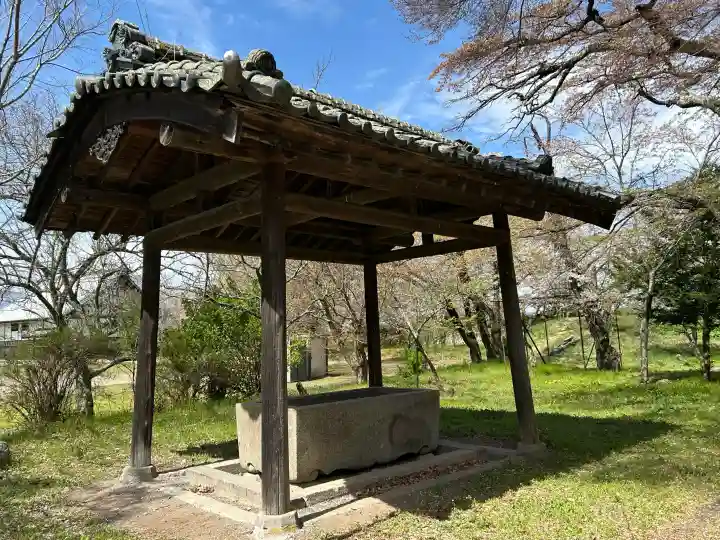 田口招魂社の{uncategorized: "未分類", other: "その他", undefined: "問題あり", building: "その他建物", grave: "お墓", sacred_gate: "鳥居", guardian: "狛犬", statue: "像", buddha: "仏像", history: "歴史", nature: "自然", garden: "庭園", animal: "動物", pagoda: "塔", temizu: "手水舎", mountain_gate: "山門・神門", sanctuary: "本殿・本堂", subordinate: "末社・摂社", art: "芸術", scenery: "景色", jizo: "地蔵", ema: "絵馬", goshuin: "御朱印", omikuji: "おみくじ", items: "授与品その他", amulet: "お守り", goshuincho: "御朱印帳", eats: "食事", festival: "お祭り", votive_dance: "神楽", shichigosan: "七五三参", wedding: "結婚式", experience: "体験その他", initially: "初詣", around: "周辺", anti_infection: "感染症対策"}