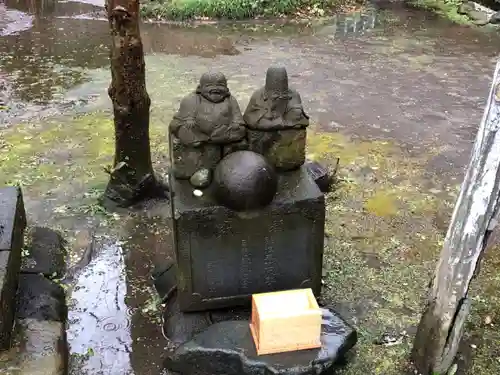 御霊神社の像