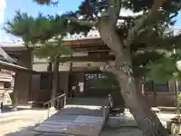 蓮台寺の本殿・本堂