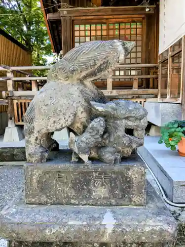 北海道神宮頓宮の狛犬