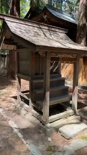 若一王子神社の末社