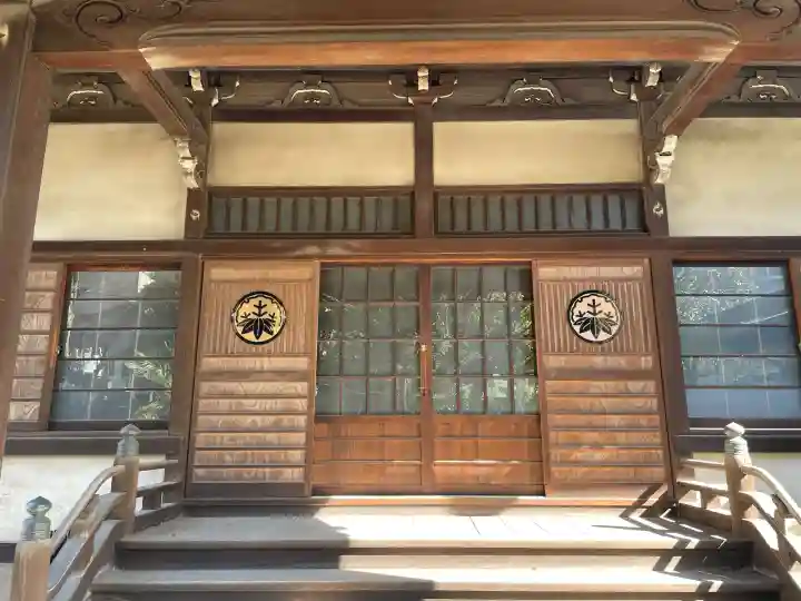 大泉寺の{uncategorized: "未分類", other: "その他", undefined: "問題あり", building: "その他建物", grave: "お墓", sacred_gate: "鳥居", guardian: "狛犬", statue: "像", buddha: "仏像", history: "歴史", nature: "自然", garden: "庭園", animal: "動物", pagoda: "塔", temizu: "手水舎", mountain_gate: "山門・神門", sanctuary: "本殿・本堂", subordinate: "末社・摂社", art: "芸術", scenery: "景色", jizo: "地蔵", ema: "絵馬", goshuin: "御朱印", omikuji: "おみくじ", items: "授与品その他", amulet: "お守り", goshuincho: "御朱印帳", eats: "食事", festival: "お祭り", votive_dance: "神楽", shichigosan: "七五三参", wedding: "結婚式", experience: "体験その他", initially: "初詣", around: "周辺", anti_infection: "感染症対策"}