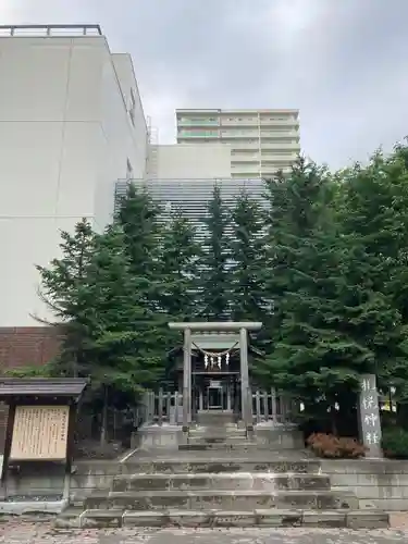 構内札幌神社の鳥居