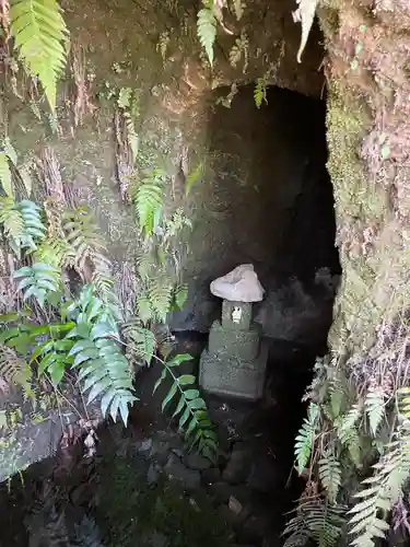 佐助稲荷神社の末社