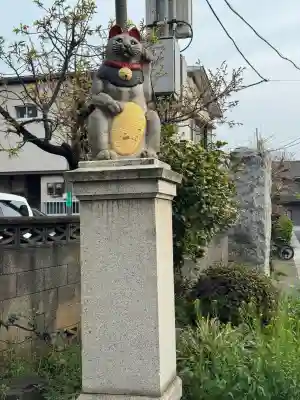 自性院の{uncategorized: "未分類", other: "その他", undefined: "問題あり", building: "その他建物", grave: "お墓", sacred_gate: "鳥居", guardian: "狛犬", statue: "像", buddha: "仏像", history: "歴史", nature: "自然", garden: "庭園", animal: "動物", pagoda: "塔", temizu: "手水舎", mountain_gate: "山門・神門", sanctuary: "本殿・本堂", subordinate: "末社・摂社", art: "芸術", scenery: "景色", jizo: "地蔵", ema: "絵馬", goshuin: "御朱印", omikuji: "おみくじ", items: "授与品その他", amulet: "お守り", goshuincho: "御朱印帳", eats: "食事", festival: "お祭り", votive_dance: "神楽", shichigosan: "七五三参", wedding: "結婚式", experience: "体験その他", initially: "初詣", around: "周辺", anti_infection: "感染症対策"}