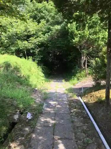 承殿神社の建物その他