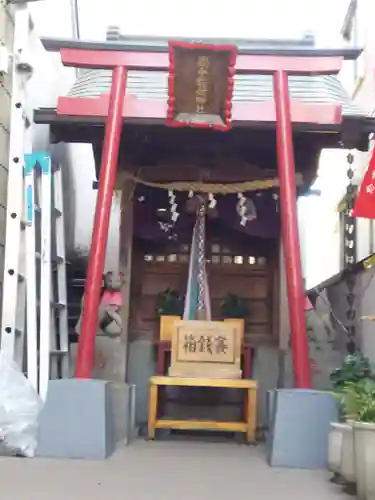 高平稲荷神社の鳥居