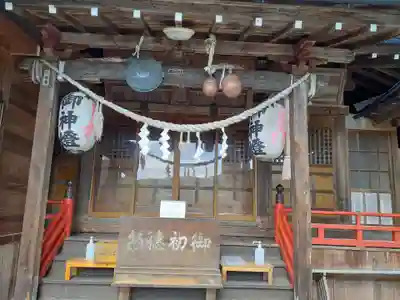 浅岸薬師神社の本殿・本堂