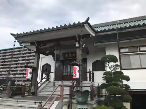 宗保院の本殿・本堂