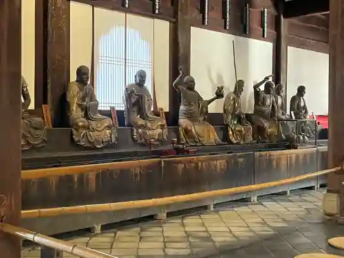 萬福寺の{uncategorized: "未分類", other: "その他", undefined: "問題あり", building: "その他建物", grave: "お墓", sacred_gate: "鳥居", guardian: "狛犬", statue: "像", buddha: "仏像", history: "歴史", nature: "自然", garden: "庭園", animal: "動物", pagoda: "塔", temizu: "手水舎", mountain_gate: "山門・神門", sanctuary: "本殿・本堂", subordinate: "末社・摂社", art: "芸術", scenery: "景色", jizo: "地蔵", ema: "絵馬", goshuin: "御朱印", omikuji: "おみくじ", items: "授与品その他", amulet: "お守り", goshuincho: "御朱印帳", eats: "食事", festival: "お祭り", votive_dance: "神楽", shichigosan: "七五三参", wedding: "結婚式", experience: "体験その他", initially: "初詣", around: "周辺", anti_infection: "感染症対策"}