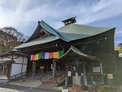 弘明寺の本殿・本堂