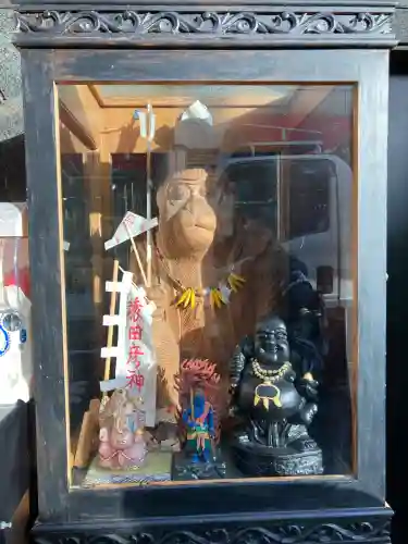 猿田彦神社の{uncategorized: "未分類", other: "その他", undefined: "問題あり", building: "その他建物", grave: "お墓", sacred_gate: "鳥居", guardian: "狛犬", statue: "像", buddha: "仏像", history: "歴史", nature: "自然", garden: "庭園", animal: "動物", pagoda: "塔", temizu: "手水舎", mountain_gate: "山門・神門", sanctuary: "本殿・本堂", subordinate: "末社・摂社", art: "芸術", scenery: "景色", jizo: "地蔵", ema: "絵馬", goshuin: "御朱印", omikuji: "おみくじ", items: "授与品その他", amulet: "お守り", goshuincho: "御朱印帳", eats: "食事", festival: "お祭り", votive_dance: "神楽", shichigosan: "七五三参", wedding: "結婚式", experience: "体験その他", initially: "初詣", around: "周辺", anti_infection: "感染症対策"}