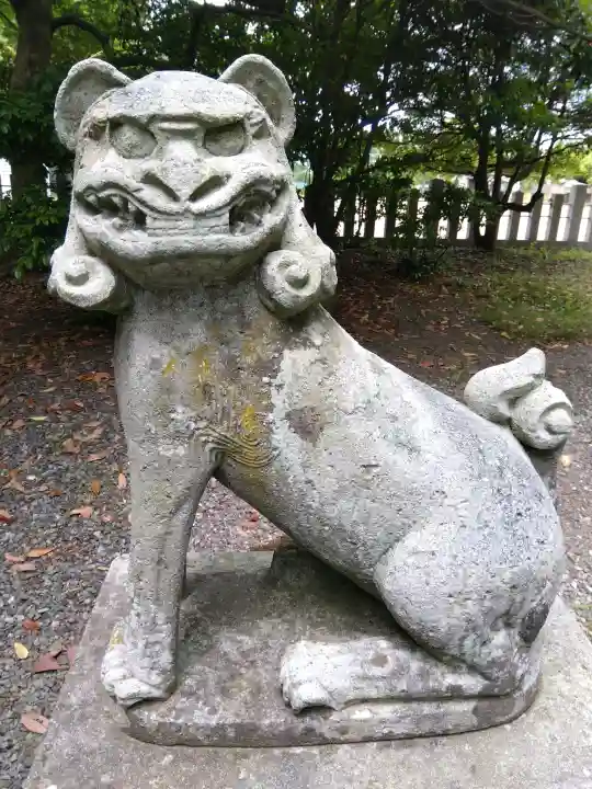 春日神社の{uncategorized: "未分類", other: "その他", undefined: "問題あり", building: "その他建物", grave: "お墓", sacred_gate: "鳥居", guardian: "狛犬", statue: "像", buddha: "仏像", history: "歴史", nature: "自然", garden: "庭園", animal: "動物", pagoda: "塔", temizu: "手水舎", mountain_gate: "山門・神門", sanctuary: "本殿・本堂", subordinate: "末社・摂社", art: "芸術", scenery: "景色", jizo: "地蔵", ema: "絵馬", goshuin: "御朱印", omikuji: "おみくじ", items: "授与品その他", amulet: "お守り", goshuincho: "御朱印帳", eats: "食事", festival: "お祭り", votive_dance: "神楽", shichigosan: "七五三参", wedding: "結婚式", experience: "体験その他", initially: "初詣", around: "周辺", anti_infection: "感染症対策"}