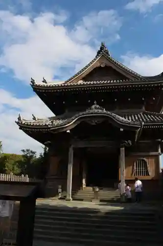 国分寺の本殿・本堂
