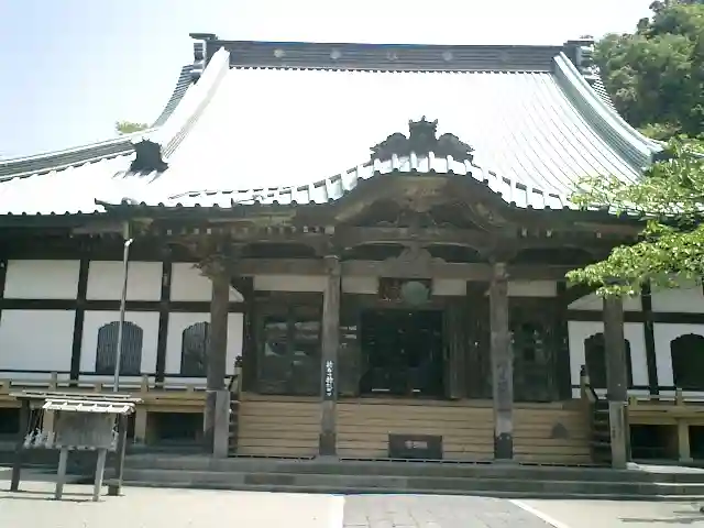 光明寺の本殿・本堂