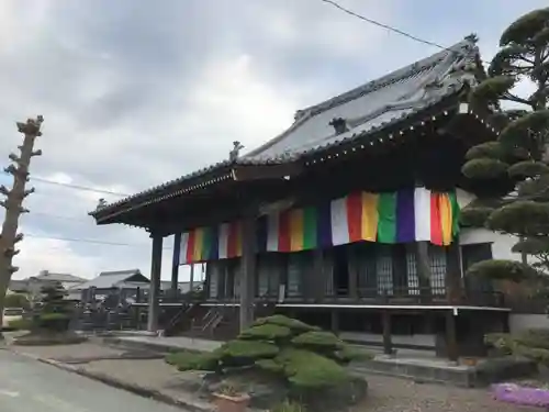 明願寺の本殿