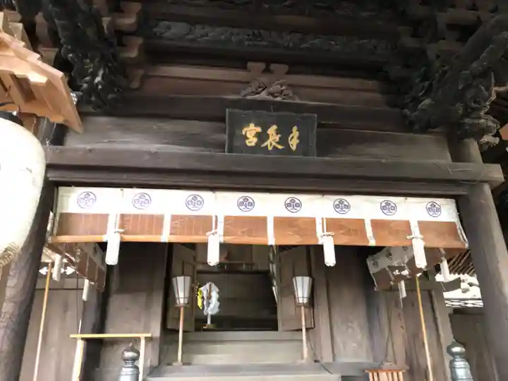 手長神社の本殿・本堂