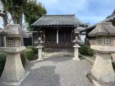 豊歳神社の{uncategorized: "未分類", other: "その他", undefined: "問題あり", building: "その他建物", grave: "お墓", sacred_gate: "鳥居", guardian: "狛犬", statue: "像", buddha: "仏像", history: "歴史", nature: "自然", garden: "庭園", animal: "動物", pagoda: "塔", temizu: "手水舎", mountain_gate: "山門・神門", sanctuary: "本殿・本堂", subordinate: "末社・摂社", art: "芸術", scenery: "景色", jizo: "地蔵", ema: "絵馬", goshuin: "御朱印", omikuji: "おみくじ", items: "授与品その他", amulet: "お守り", goshuincho: "御朱印帳", eats: "食事", festival: "お祭り", votive_dance: "神楽", shichigosan: "七五三参", wedding: "結婚式", experience: "体験その他", initially: "初詣", around: "周辺", anti_infection: "感染症対策"}