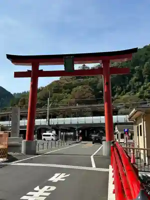高尾山麓氷川神社(東京都)