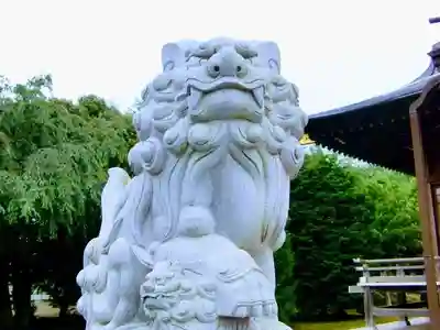 八街神社の狛犬