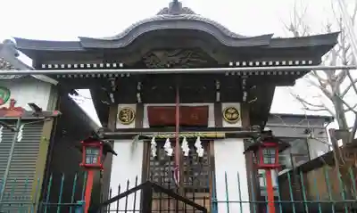 塚越稲荷神社の本殿・本堂
