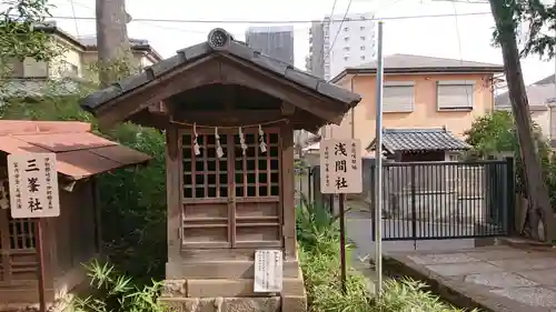 鳩ヶ谷氷川神社の末社・摂社