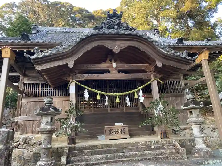 渭伊神社の本殿・本堂