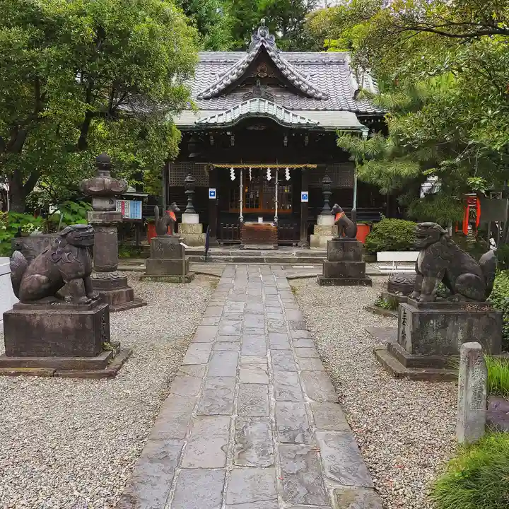 三囲神社の本殿・本堂