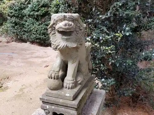 八幡神社の狛犬