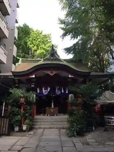 三崎稲荷神社の本殿