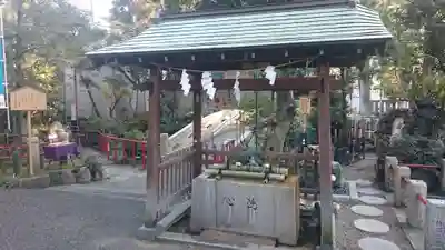 江島杉山神社の手水舎