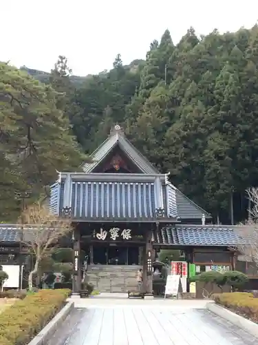 瑠璃光寺の山門