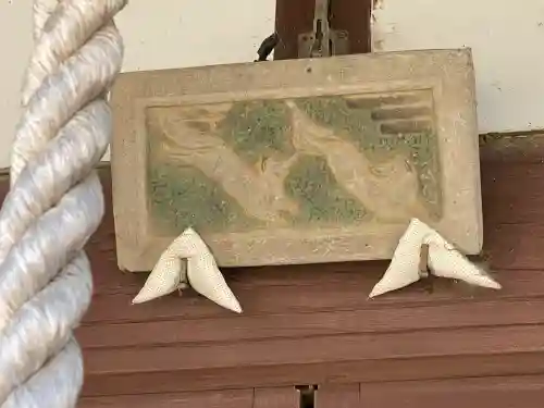 稲荷神社の{uncategorized: "未分類", other: "その他", undefined: "問題あり", building: "その他建物", grave: "お墓", sacred_gate: "鳥居", guardian: "狛犬", statue: "像", buddha: "仏像", history: "歴史", nature: "自然", garden: "庭園", animal: "動物", pagoda: "塔", temizu: "手水舎", mountain_gate: "山門・神門", sanctuary: "本殿・本堂", subordinate: "末社・摂社", art: "芸術", scenery: "景色", jizo: "地蔵", ema: "絵馬", goshuin: "御朱印", omikuji: "おみくじ", items: "授与品その他", amulet: "お守り", goshuincho: "御朱印帳", eats: "食事", festival: "お祭り", votive_dance: "神楽", shichigosan: "七五三参", wedding: "結婚式", experience: "体験その他", initially: "初詣", around: "周辺", anti_infection: "感染症対策"}