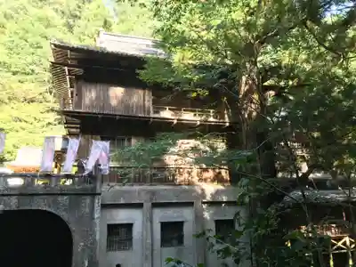 仙龍寺の本殿・本堂
