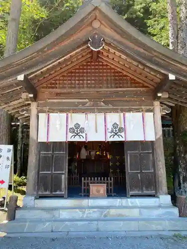 諏訪大社の本殿・本堂