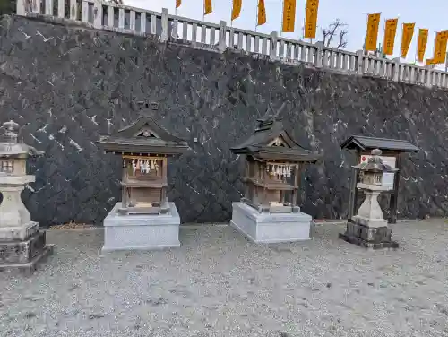 丹生川上神社（上社）の{uncategorized: "未分類", other: "その他", undefined: "問題あり", building: "その他建物", grave: "お墓", sacred_gate: "鳥居", guardian: "狛犬", statue: "像", buddha: "仏像", history: "歴史", nature: "自然", garden: "庭園", animal: "動物", pagoda: "塔", temizu: "手水舎", mountain_gate: "山門・神門", sanctuary: "本殿・本堂", subordinate: "末社・摂社", art: "芸術", scenery: "景色", jizo: "地蔵", ema: "絵馬", goshuin: "御朱印", omikuji: "おみくじ", items: "授与品その他", amulet: "お守り", goshuincho: "御朱印帳", eats: "食事", festival: "お祭り", votive_dance: "神楽", shichigosan: "七五三参", wedding: "結婚式", experience: "体験その他", initially: "初詣", around: "周辺", anti_infection: "感染症対策"}