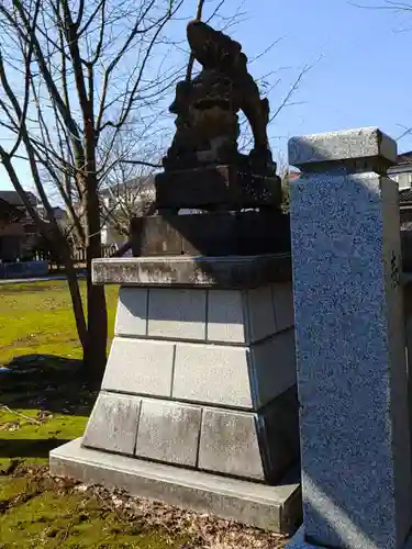 鵜川神社の狛犬