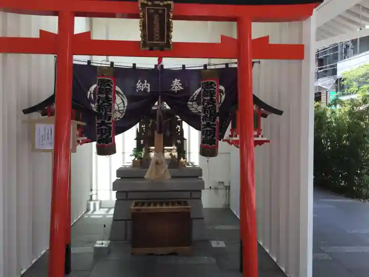 歌舞伎稲荷神社の鳥居