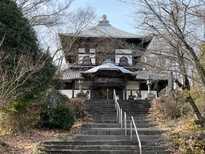 成身院 百体観音堂(さざえ堂)(埼玉県)