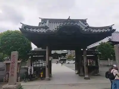 成田山川越別院の山門・神門