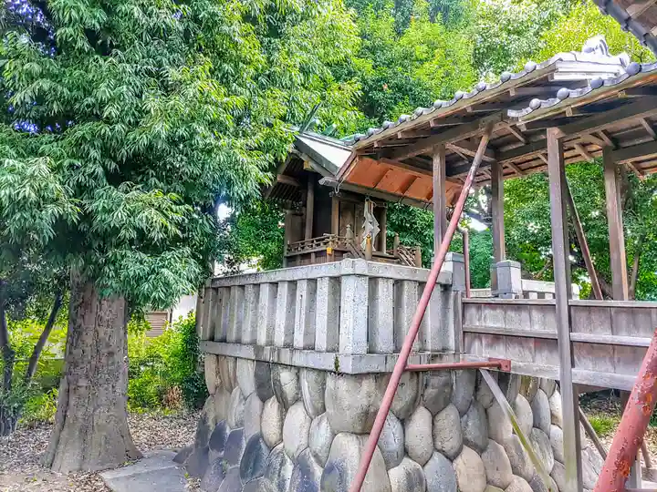 県明社の本殿・本堂