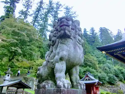妙義神社の狛犬