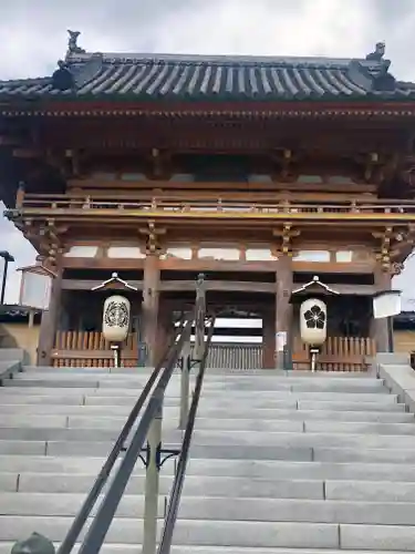 総持寺の山門・神門