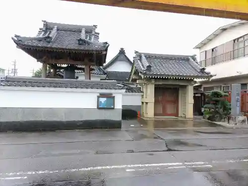 顕真寺の山門・神門